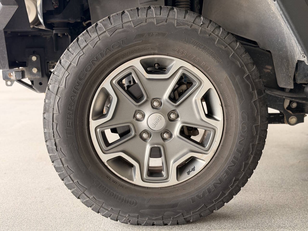 Used 2013 Jeep Wrangler Rubicon w/ PWR Convenience Group AWD/4WD image 26