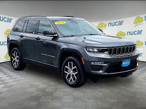 Used 2024 Jeep Grand Cherokee Limited AWD/4WD image 1