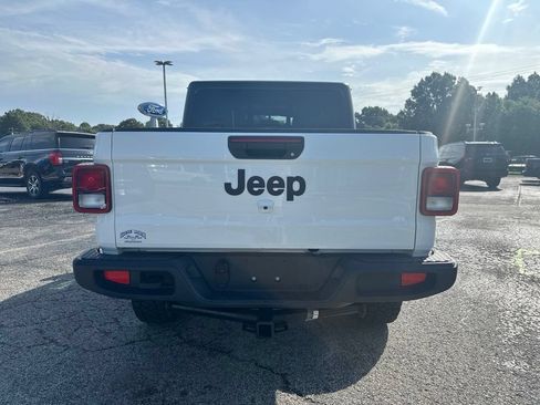 Used 2020 Jeep Gladiator Sport AWD/4WD image 4
