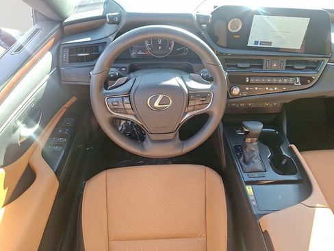 Used 2023 Lexus ES 250 w/ Premium Package image 12