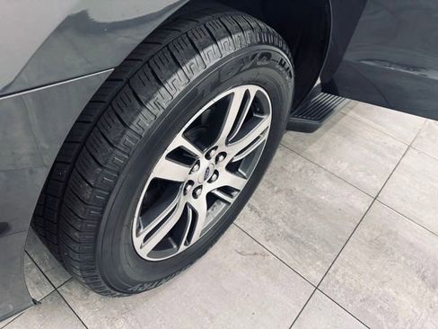 Used 2024 Ford Expedition Limited image 43