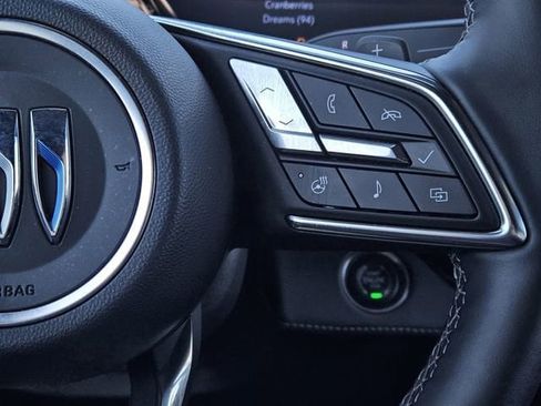 Used 2025 Buick Enclave Sport Touring image 28