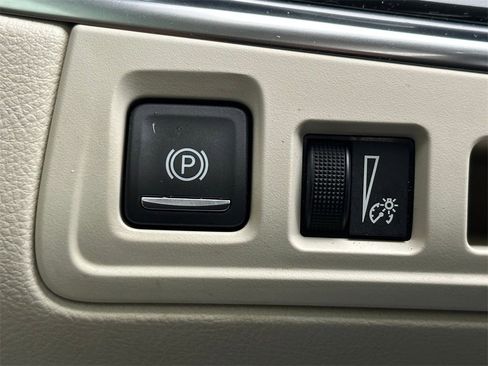 Used 2021 Cadillac XT6 Premium Luxury image 33