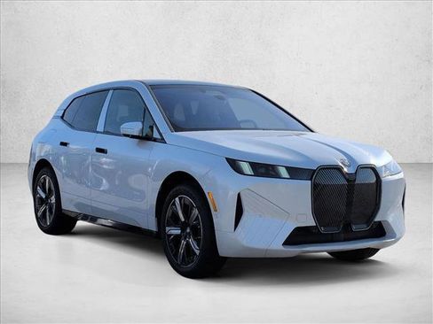 New 2026 BMW iX xDrive45 image 7