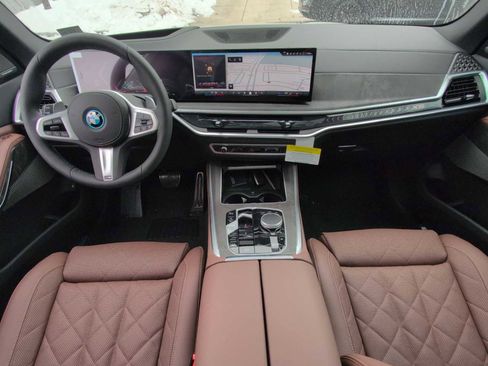 New 2026 BMW X5 xDrive50e w/ M Sport Package image 15
