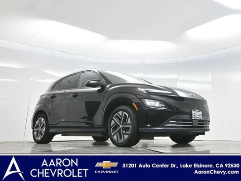 Used 2022 Hyundai Kona Limited FWD image 2