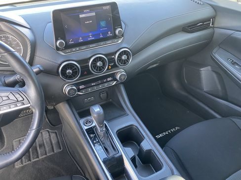 Used 2021 Nissan Sentra SV image 14