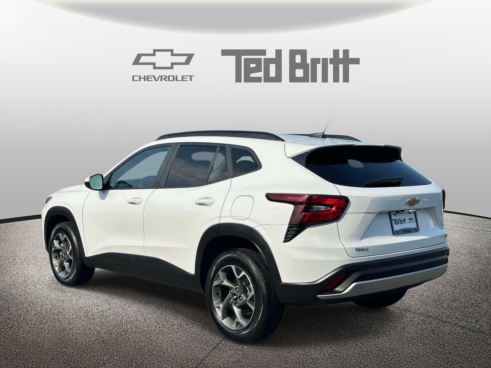 Used 2024 Chevrolet Trax LT w/ Driver Confidence Package FWD image 6