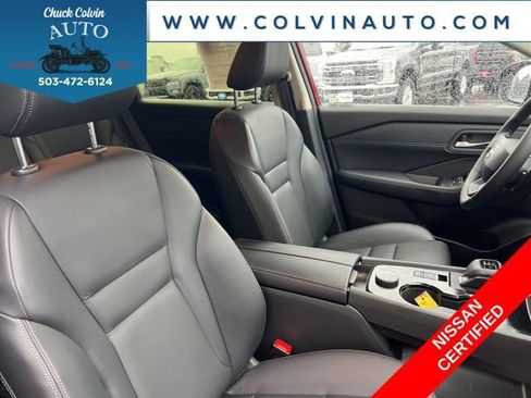 Certified 2025 Nissan Rogue SL image 25