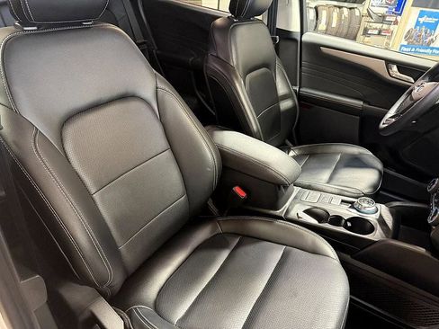 Used 2022 Ford Escape SEL image 26