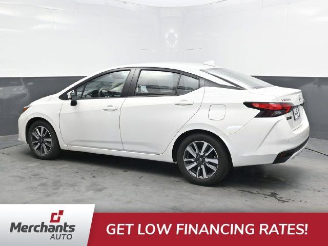 Used 2025 Nissan Versa SV FWD image 4