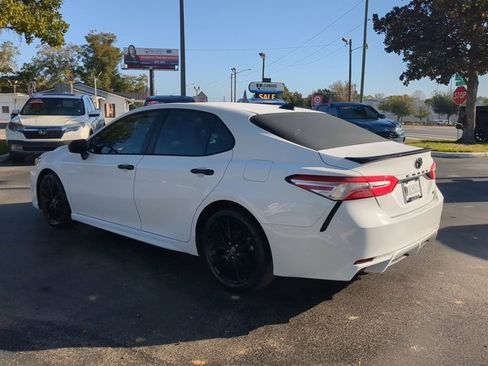 Used 2020 Toyota Camry SE image 6