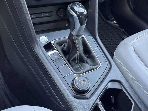 Used 2022 Volkswagen Taos SE image 20