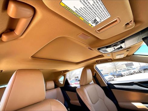 Used 2025 Lexus NX 250 FWD w/ Accessory Package (2T) image 12