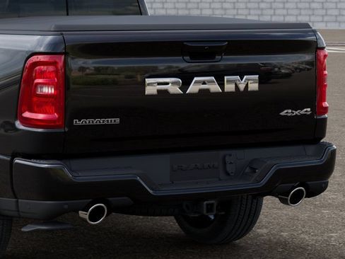 New 2026 RAM 1500 Laramie AWD/4WD image 14