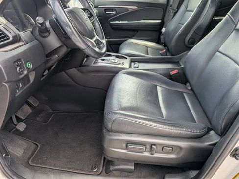 Used 2022 Honda Pilot Special Edition image 17