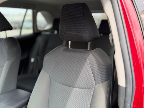 Used 2023 Toyota RAV4 LE image 7