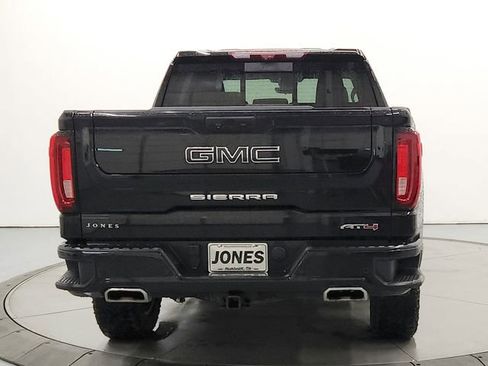 Used 2023 GMC Sierra 1500 AT4 w/ Technology Package AWD/4WD image 6