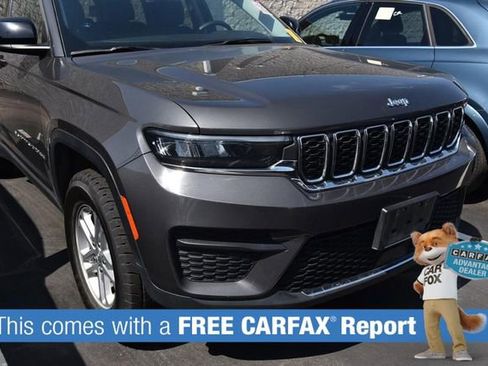 Used 2024 Jeep Grand Cherokee Laredo image 2