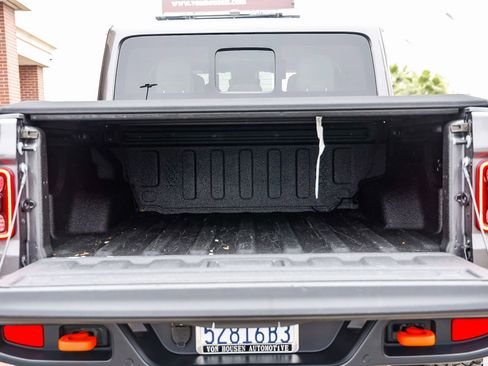 Used 2020 Jeep Gladiator Mojave image 26