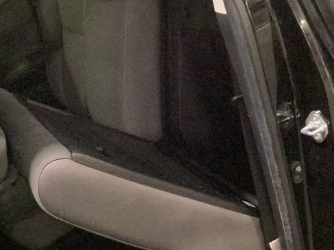 Used 2022 Toyota Tacoma SR5 w/ Black Out Package (TMS) image 10