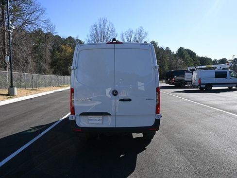 Used 2025 Mercedes-Benz Sprinter 2500 image 27