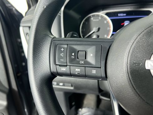 Used 2024 Nissan Rogue SV FWD image 16