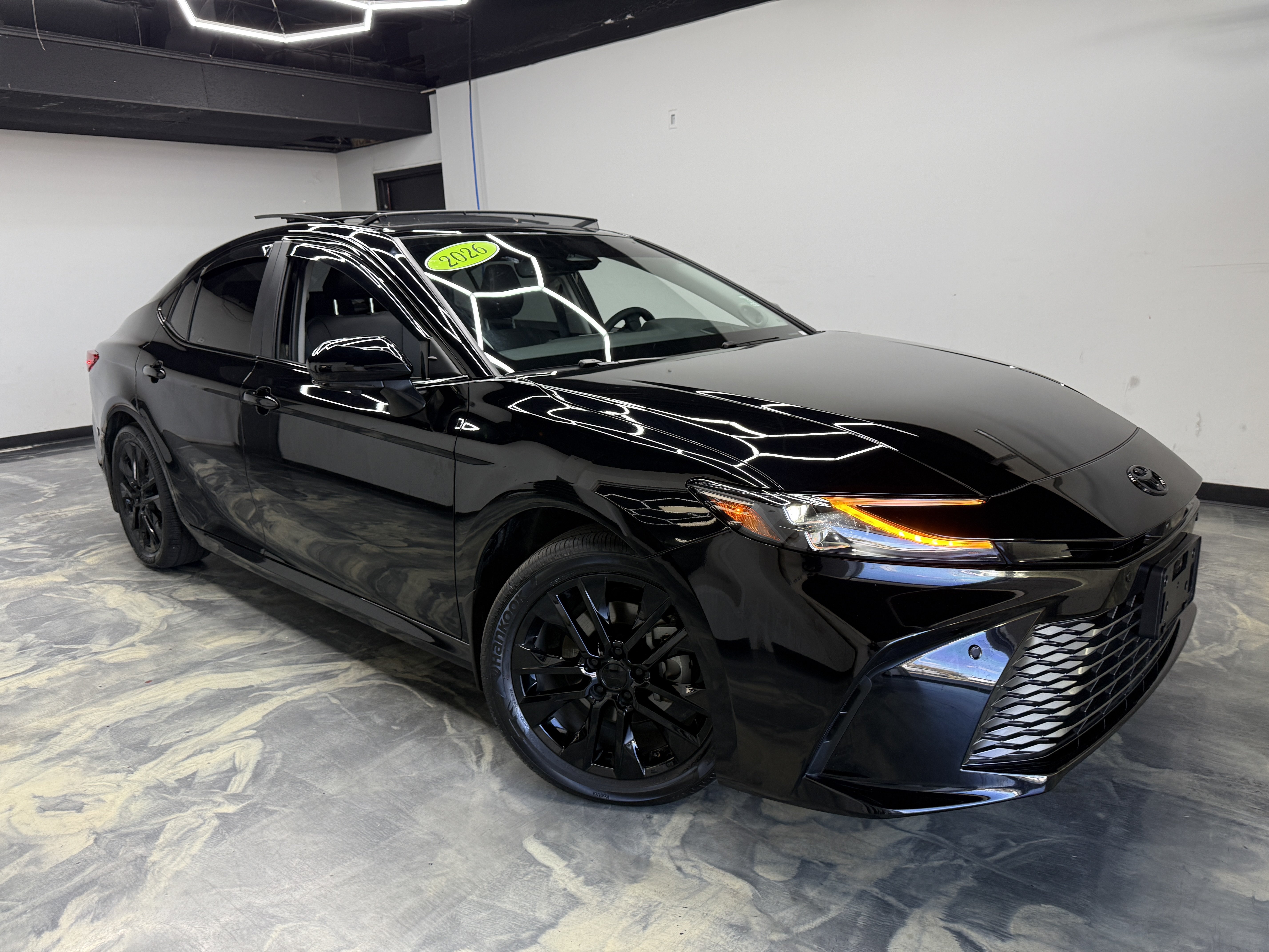 Used 2026 Toyota Camry XLE AWD/4WD image 6