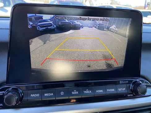 Used 2020 Kia Forte FE IVT FWD image 11