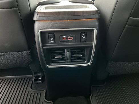 Used 2023 Nissan Murano Platinum w/ Cargo Package image 18