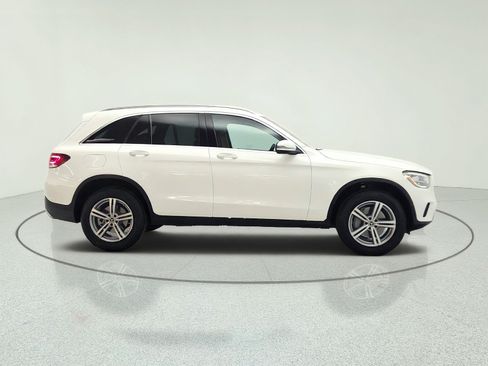 Certified 2022 Mercedes-Benz GLC 300 image 4