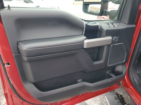 Used 2021 Ford F250 Platinum image 10