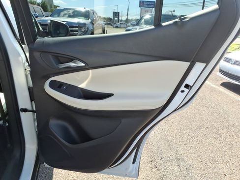 Used 2023 Buick Encore GX Select FWD image 27