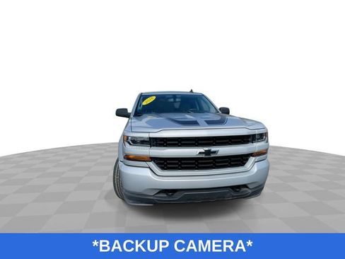Used 2018 Chevrolet Silverado 1500 Custom w/ Custom Value Package AWD/4WD image 4