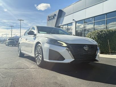 Used 2024 Nissan Altima 2.5 SV