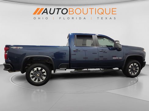 Used 2021 Chevrolet Silverado 2500 Custom w/ Custom Value Package AWD/4WD image 7