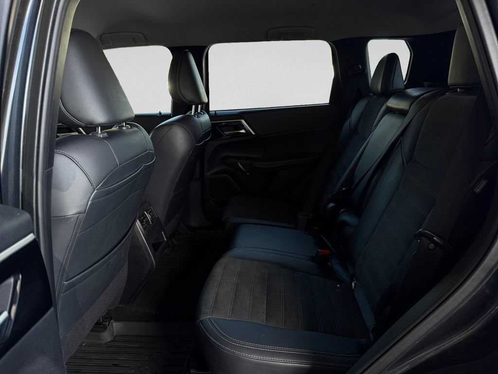 Used 2024 Mitsubishi Outlander SE FWD image 26