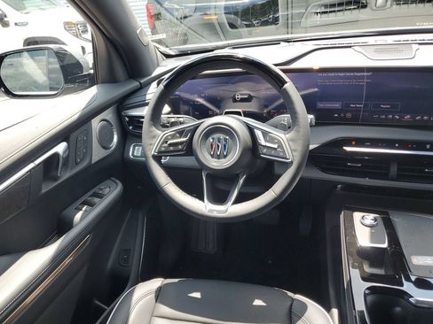 New 2026 Buick Enclave Avenir w/ Super Cruise Package FWD image 13