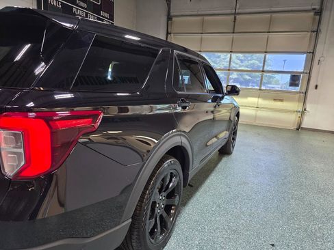 Used 2021 Ford Explorer ST w/ Equipment Group 401A AWD/4WD image 7