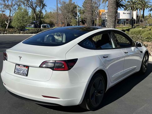 Used 2021 Tesla Model 3 Standard Range Plus image 24