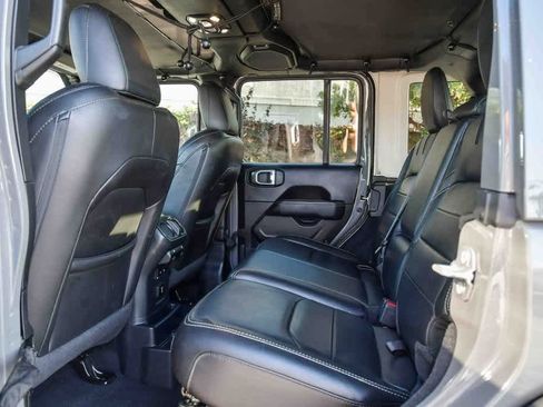 Used 2023 Jeep Wrangler Sahara image 23