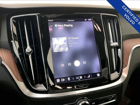 Certified 2024 Volvo S60 B5 Plus image 8