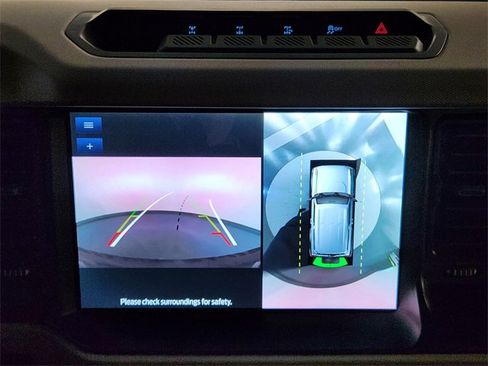 Used 2023 Ford Bronco Wildtrak image 18