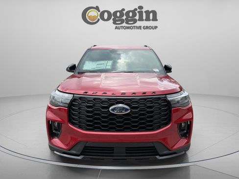 New 2026 Ford Explorer ST-Line w/ ST-Line Street Pack RWD image 8