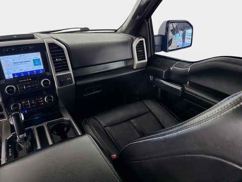 Used 2019 Ford F150 Lariat w/ Equipment Group 502A Luxury image 24