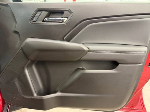 Used 2024 Chevrolet Colorado LT w/ LT Convenience Package III image 25