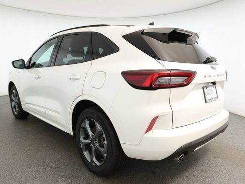 Used 2024 Ford Escape ST-Line image 6