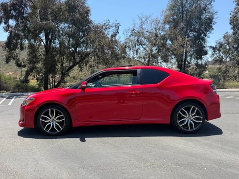 Used 2016 Scion tC FWD image 2
