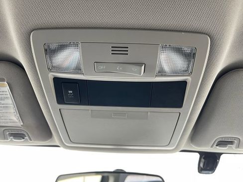 Used 2016 Toyota Tacoma SR w/ Towing Package image 26