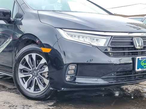 Used 2023 Honda Odyssey EX-L image 2